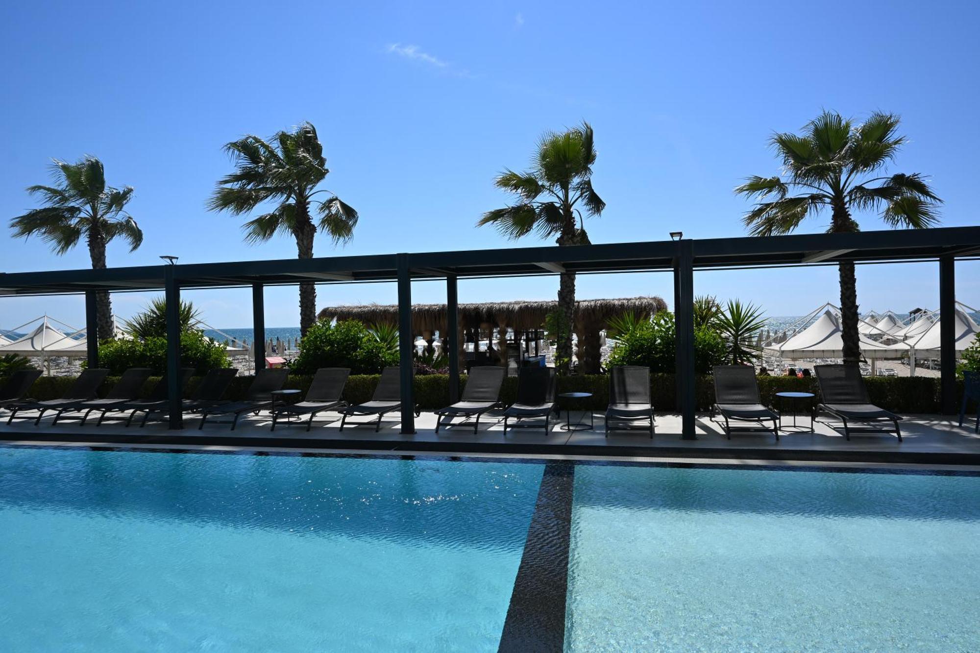 Luxury Premium Finese Golem (Tirana)